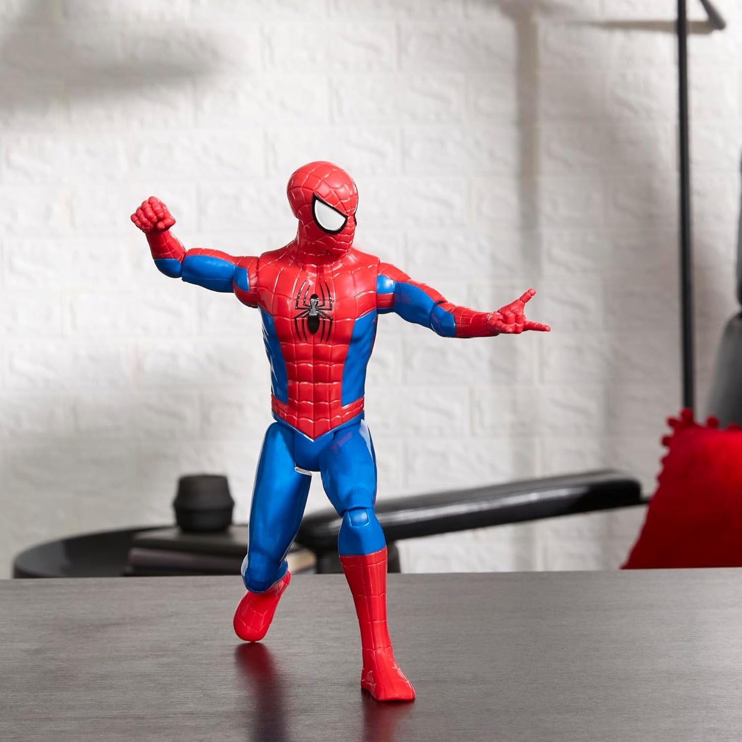 Marvel Spider-Man Titan Series Action Figure, 12-Inch (30 cm) Super He