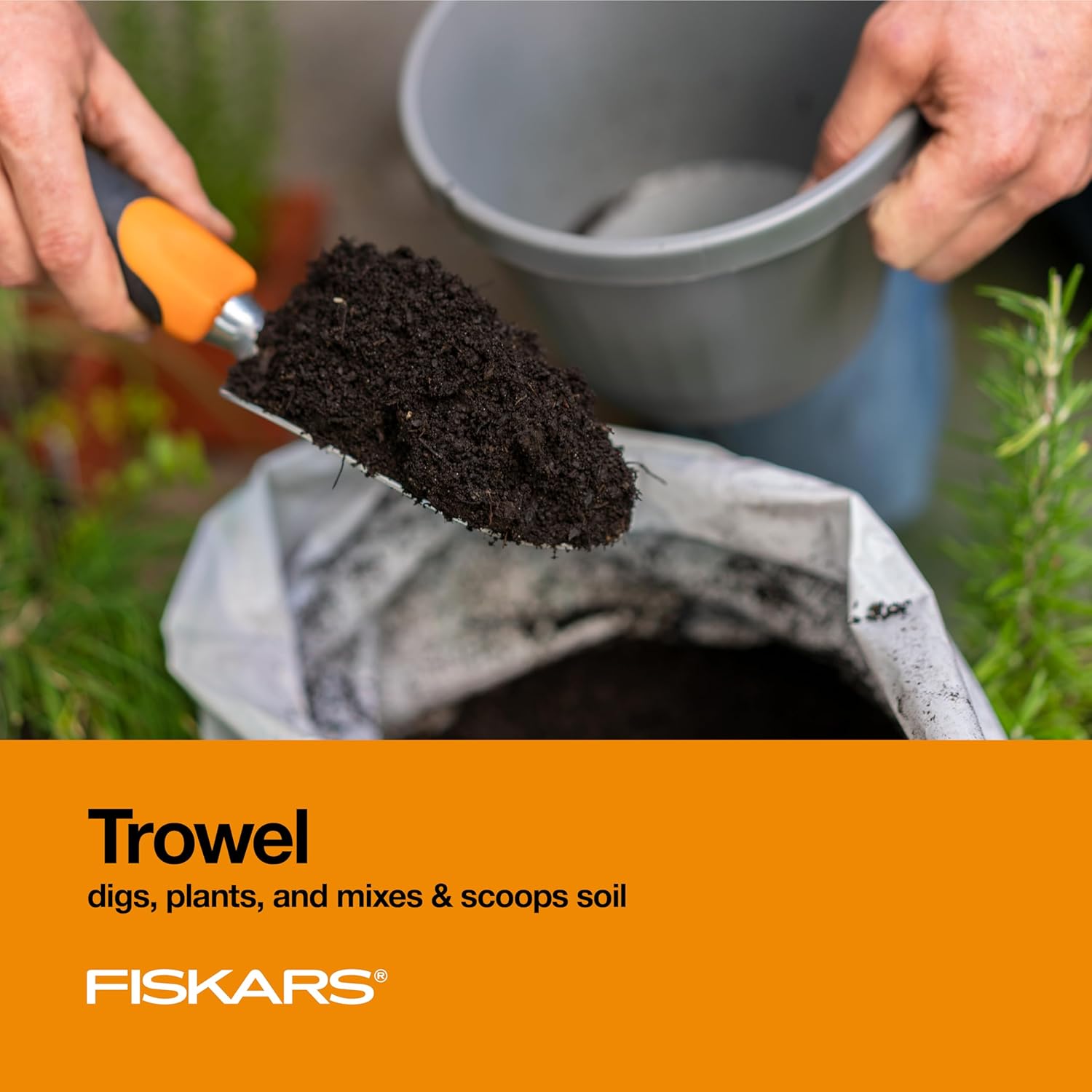 Fiskars 3-in-1 Garden Tool Set, Polished Cast-Aluminum Heads for Rust 