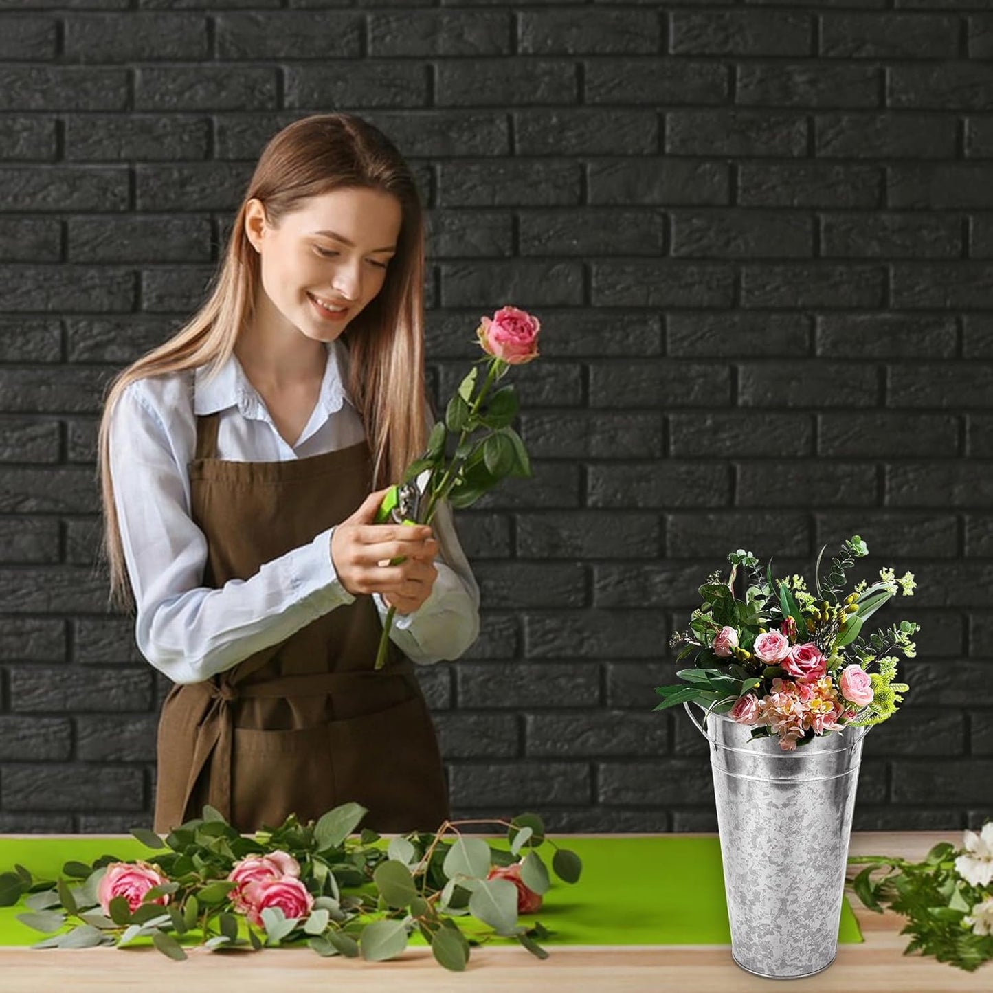 4 PCS Flower Buckets Bulk 12 Inch Galvanized Flower Bucket Metal Flower Vase with Handle, Metal Bucket Planter Floral Container for Flowers Arrangements Table Centerpiece Weddings Home (Silver)