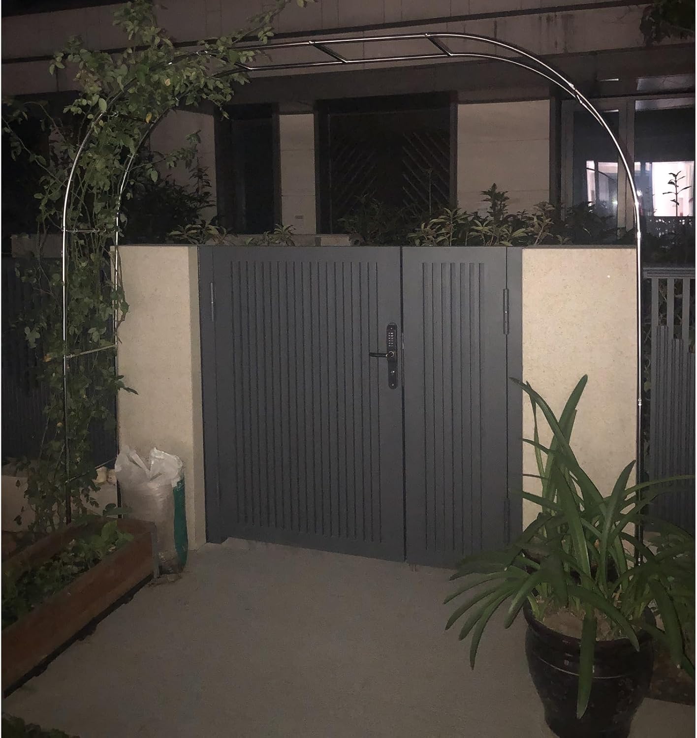 Stainless Steel Wedding Arch - Metal Garden Arbor Trellis for Climbing Plants, Indoor/Outdoor Patio Decoration, Easy Assembly, Perfect for Bridal Parties & Events