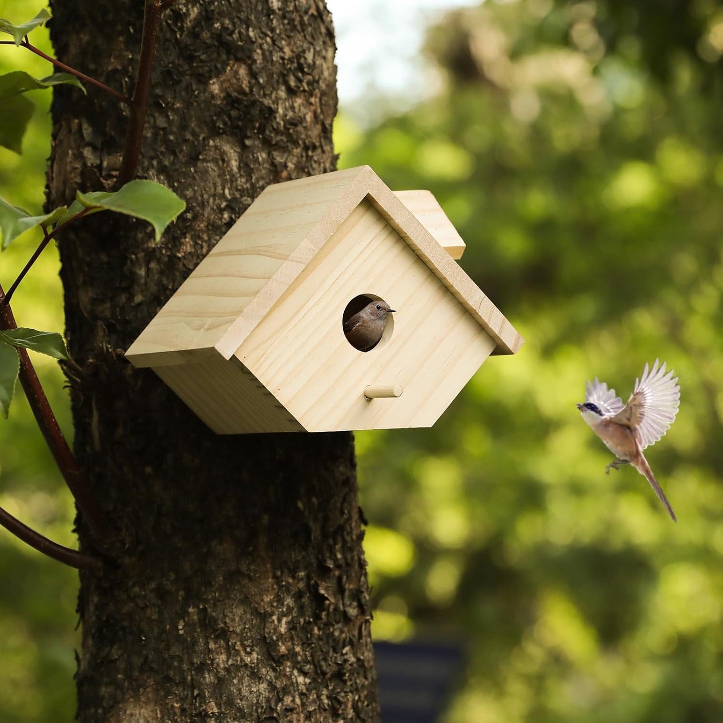Bird Houses for Outside Bird Houses with Pole Wooden Hanging Birdhouse