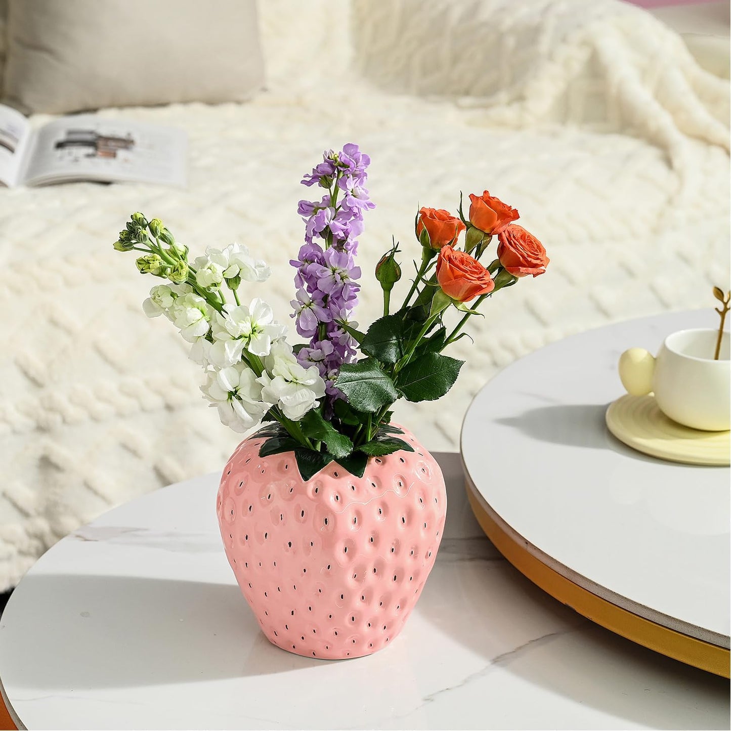 Strawberry Vase for Flowers, Dusty Pink Ceramic Fruit Vase, Strawberry Shaped Planter Pot with Green Leaves and Black Seeds for Table Centerpiece, Home Spring Kitchen Decor