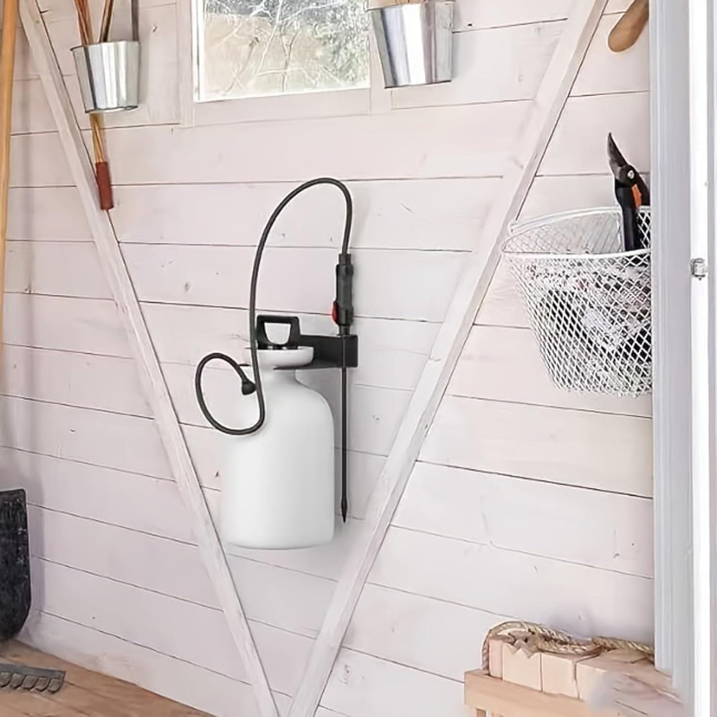 Garden Pump Sprayer Holder, Save Space Storage Rack, Wall-Mounted Gard