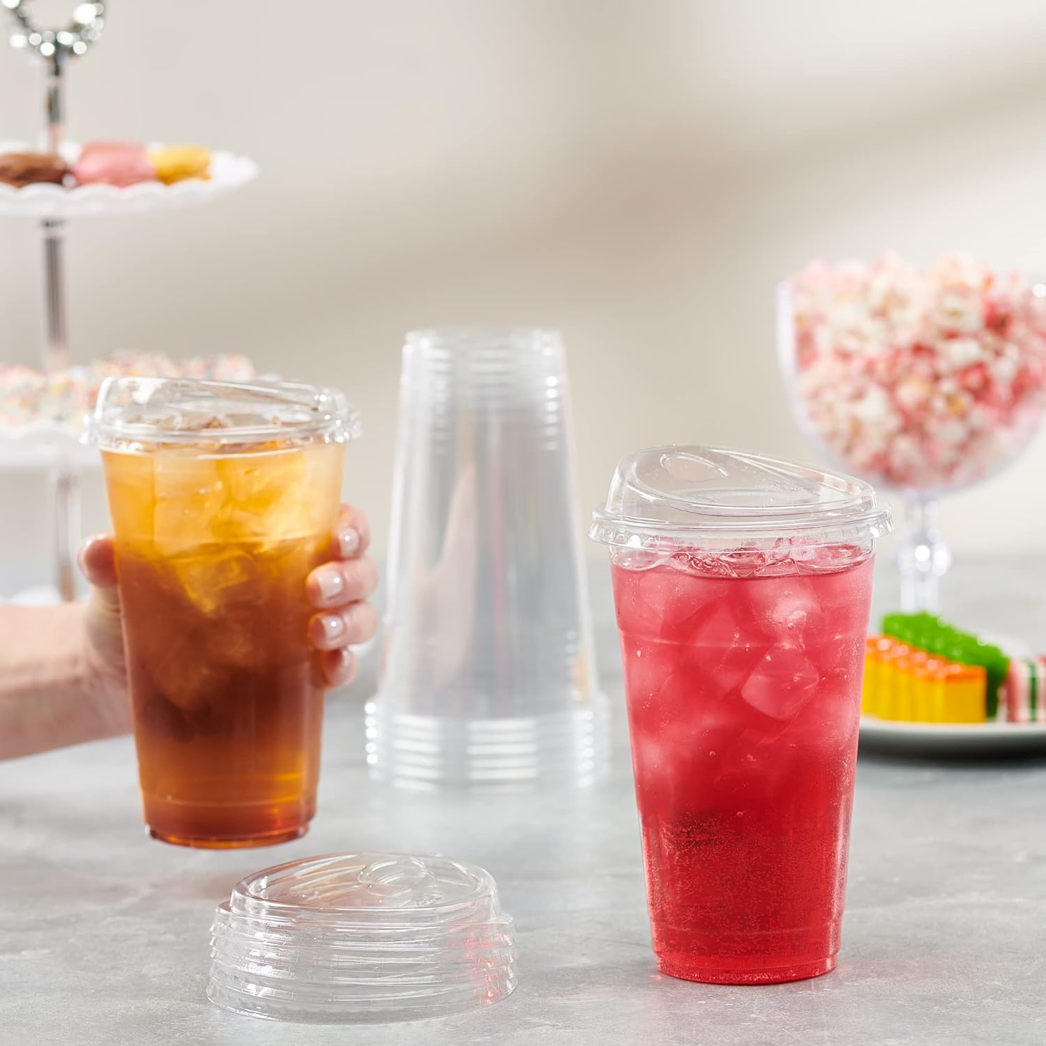 GUSTO Clear Plastic Cups with Lids [24 oz - 100 Count - Disposable Ice