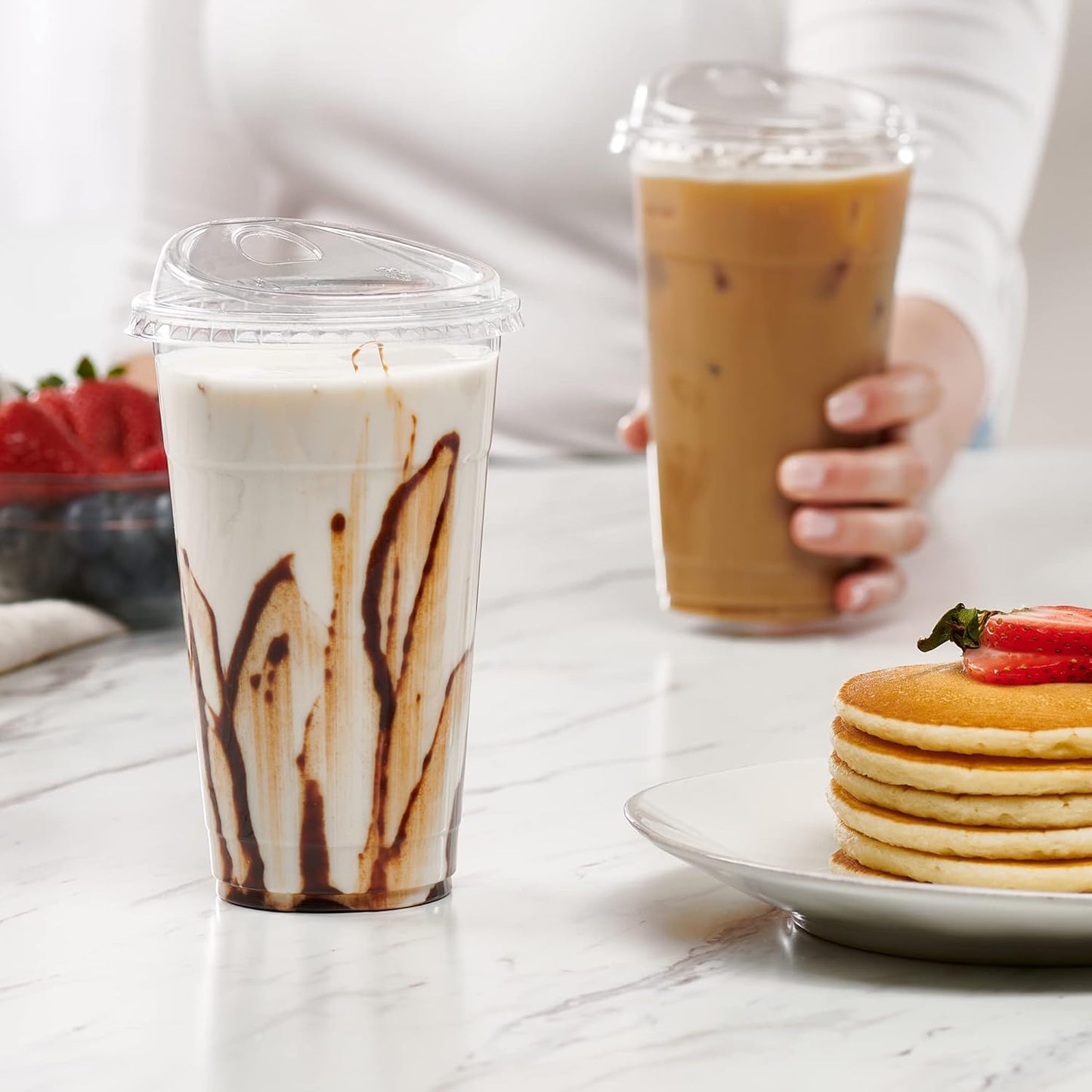 GUSTO Clear Plastic Cups with Lids [24 oz - 100 Count - Disposable Ice