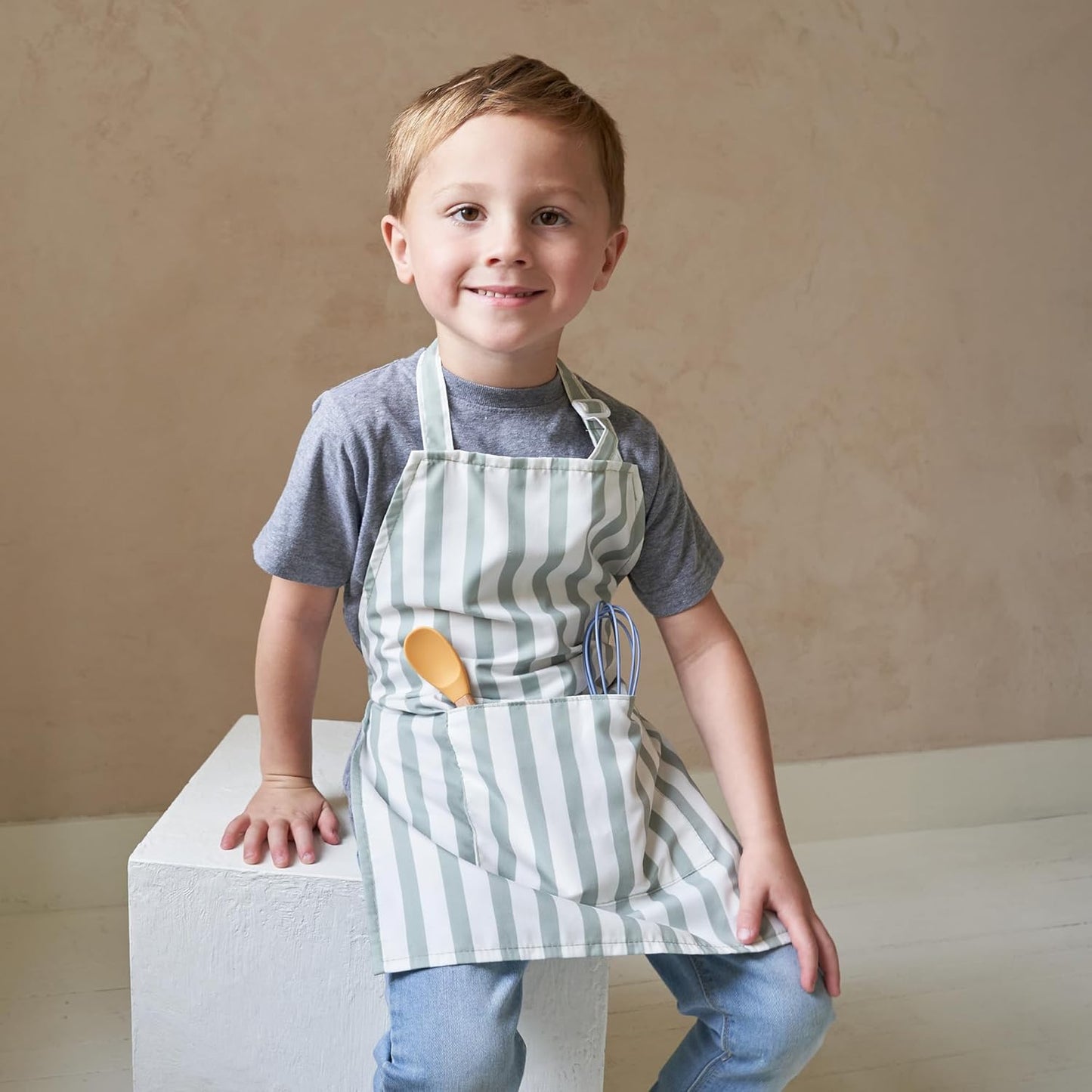ZICOTO Kids Apron for Girls & Boys - Toddler Apron with Pocket for Coo