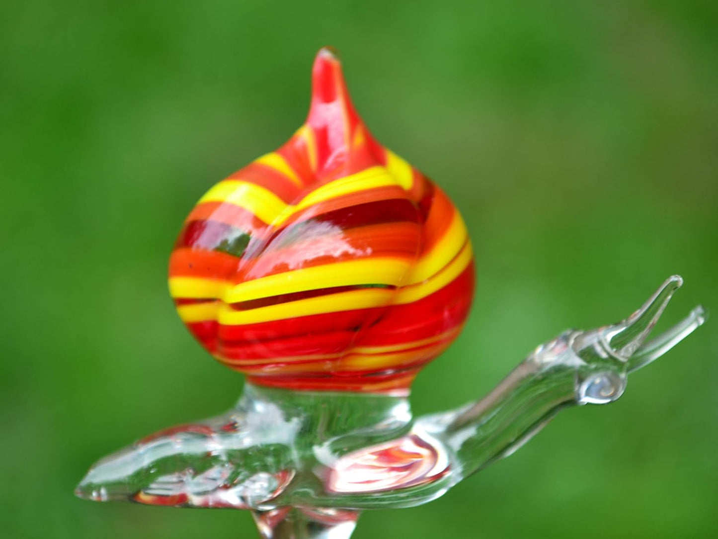 Glass Snail Plant Stake Figurine – Hand-Blown Murano Style Miniature – Art Glass Snail for Flower Pots & Planters – Garden & Terrarium Decoration for Plant Lovers