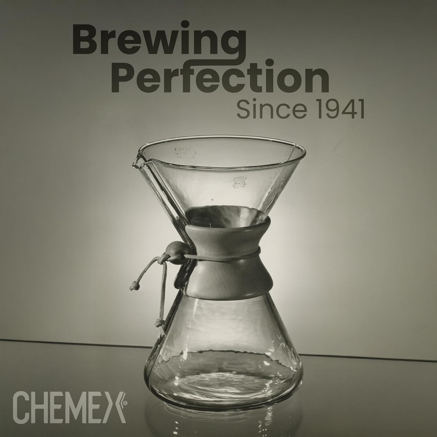 Chemex Pour-Over Glass Coffeemaker - Classic Series - 8-Cup - Exclusiv