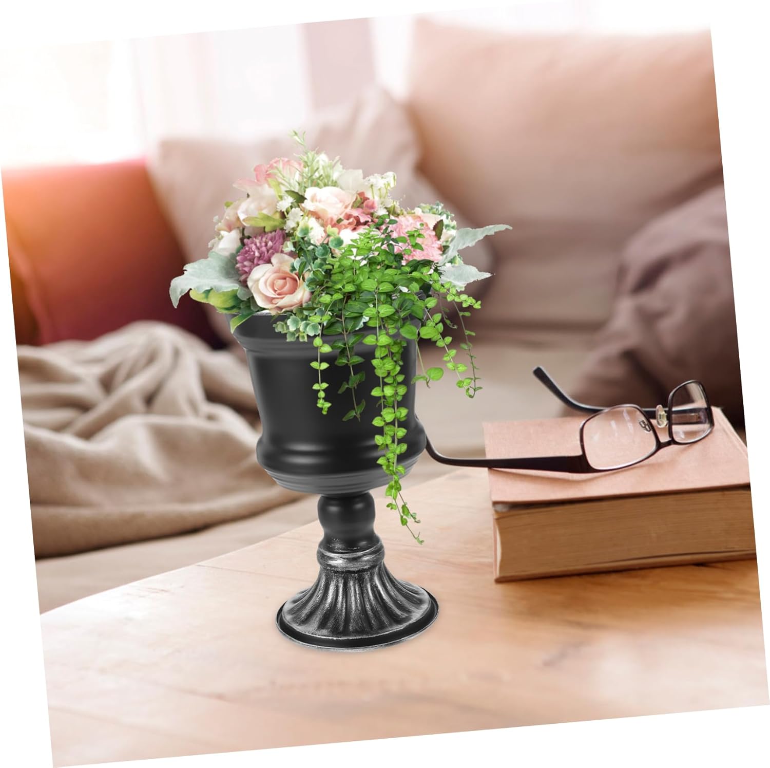 BESTOYARD Iron Planter Vase Elegant Vintage Flower Arrangement Urn for