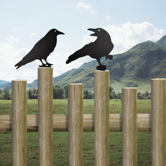 Black Metal Raven Decor ，3PCS Outdoor Raven Yard Fence Decorations ，Metal Birds Craft Ornaments Garden Fence Topper Outdoor Yard Art