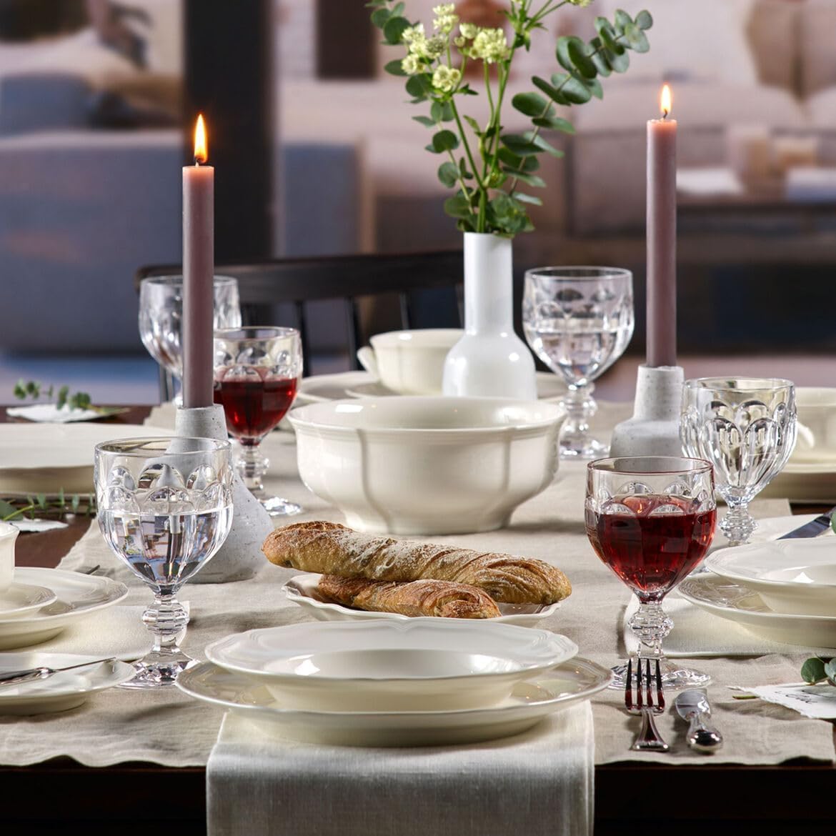 Villeroy & Boch Manoir Collection 18-Piece Dinnerware Set, Plates & Bo