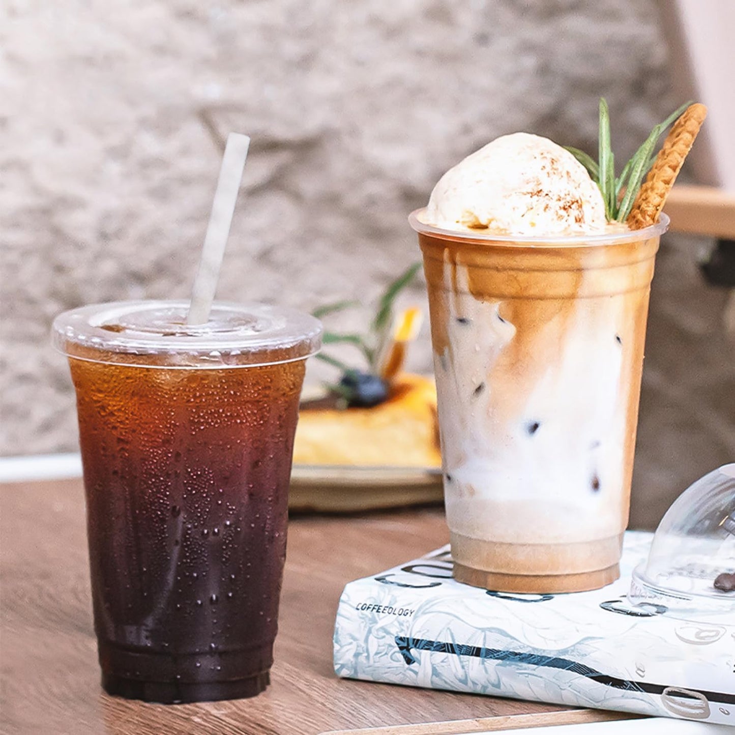 Ginkgo 100-Pack 20oz Clear Plastic Iced Coffee Cups with Lids and Stra