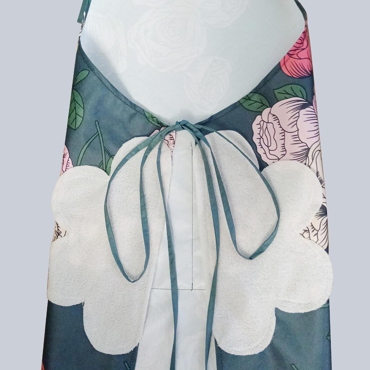 DILLMAN 2 Pack Floral Aprons with Pocket Blooming Womens Waterproof Ad