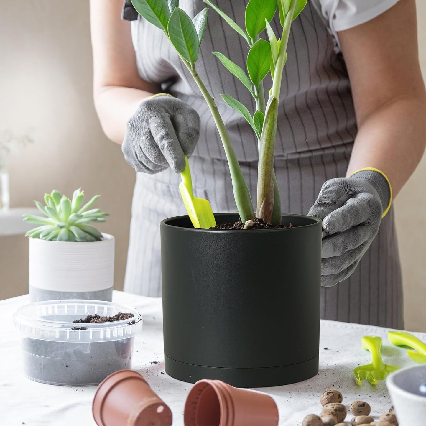 8 Inch Medium Plant Pots for Indoor Outdoor Plants, Cylinder Deep Flow