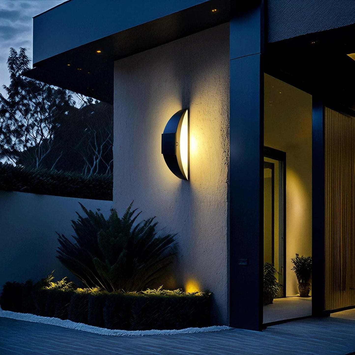 Solar Outdoor Wall Light, Modern Half Moon Wall Sconce Lamp, Semicircular Exterior Wall Lantern with IP65 Waterproof LED, Stainless Steel Wall Mounted Fixture for Porch, Patio, Pathway