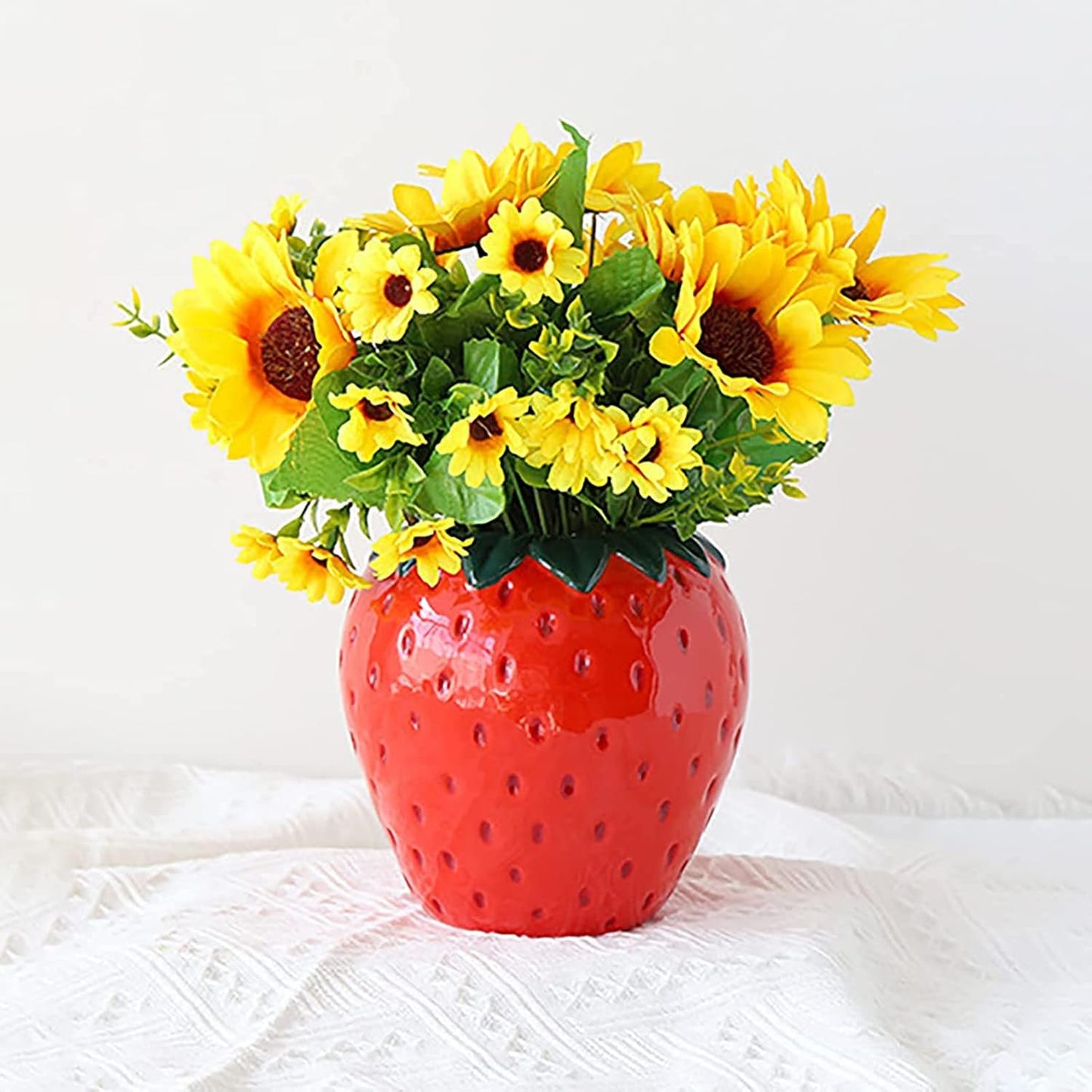 Ceramic Strawberry Shaped Planter Pot, Unique Strawberry Vase, Suitable for Living Room, Kitchen