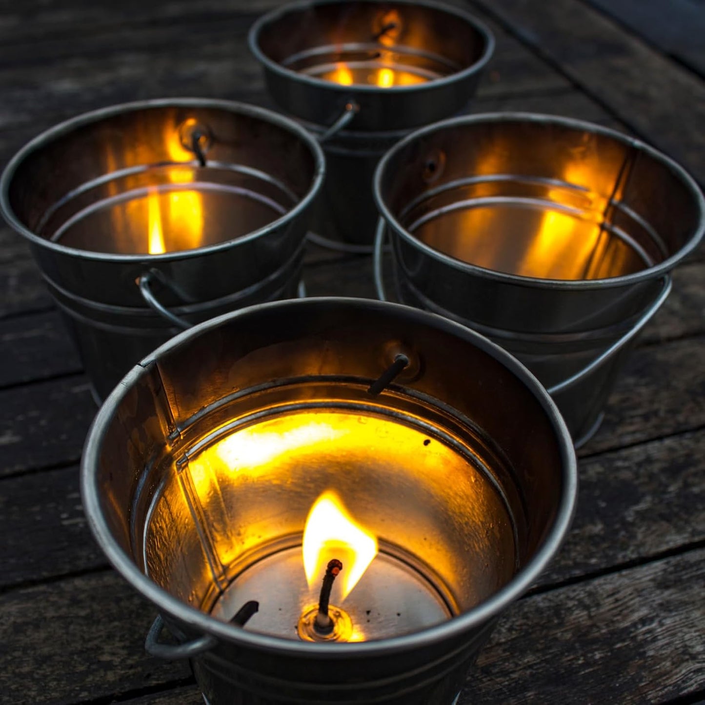 Sadnyy 24 Pcs 3.5in Small Metal Buckets with Handle, Mini Metal Pail Tin Galvanized Pail Container for Trick or Treat Flower Plant Craft Halloween Party Favors Garden Home Decoration (Silver)
