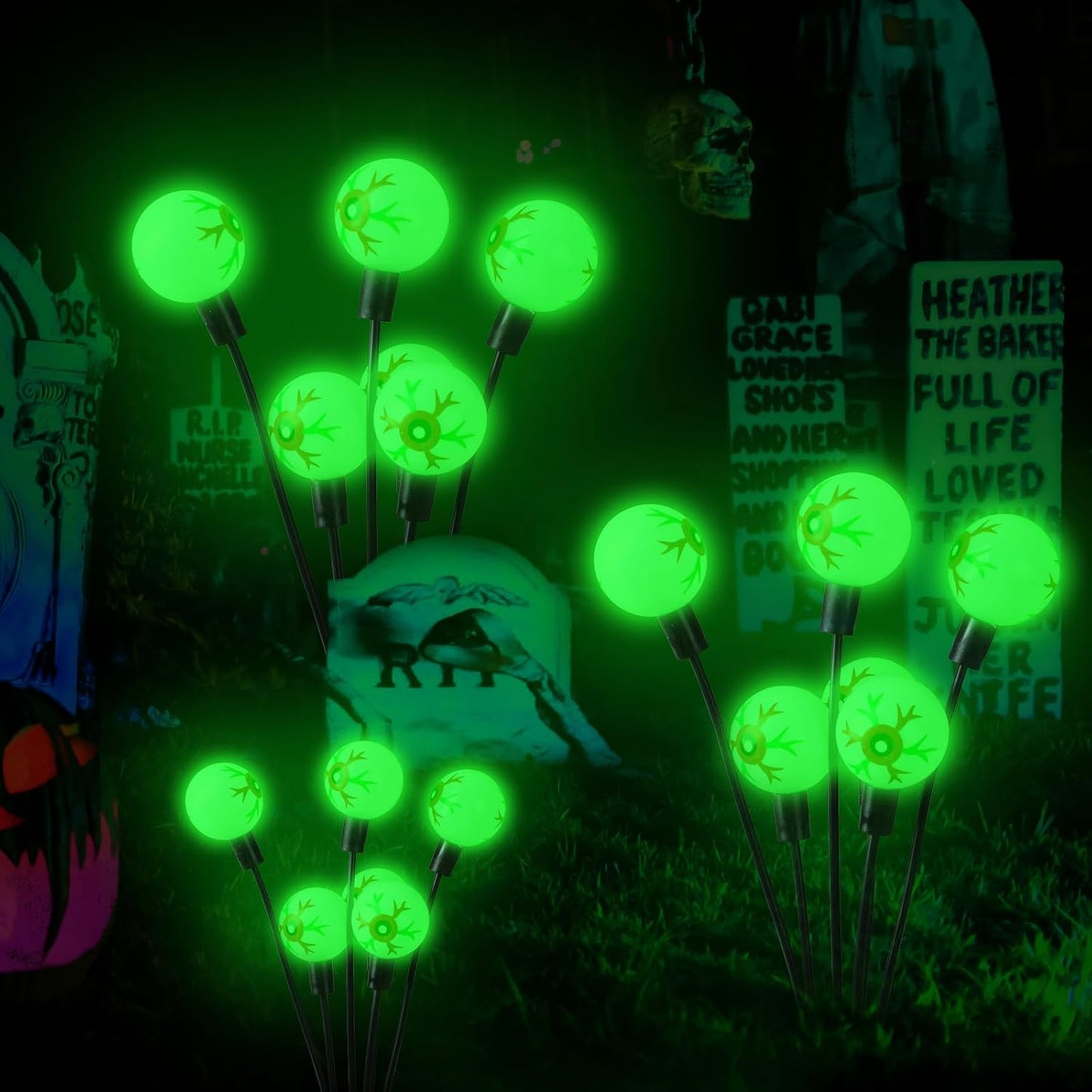 Solar Halloween Lights，2 Pack Outdoor Halloween Decorations Lights, 12LED Green Eyeball Swaying Lamps for Garden Decor, Yard, Lawn, Party Decorations