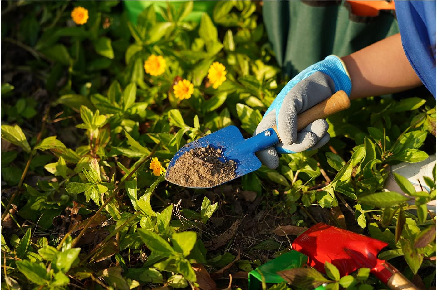 Kidz Gardening Set -Real Metal Gardening Tools Kit for Childrenz Inclu
