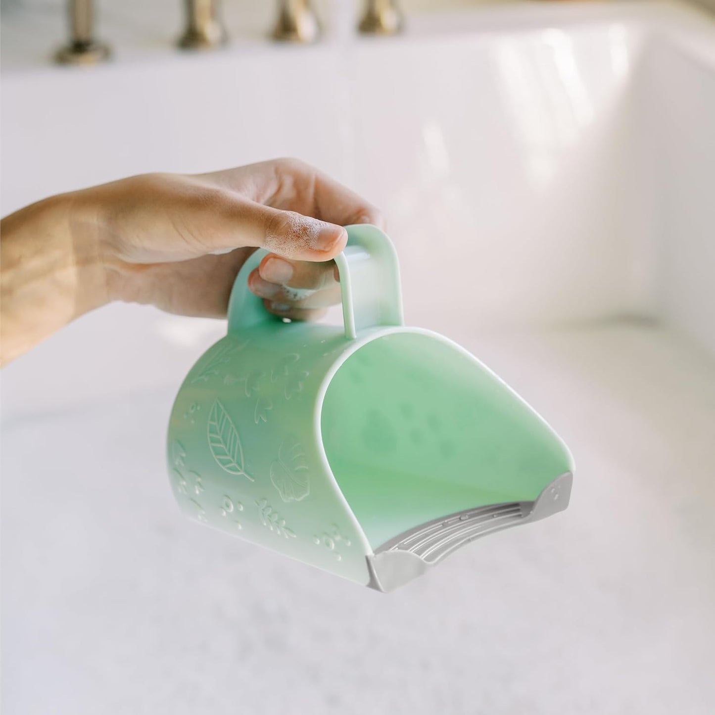 Dr. Brown's CleanUp Dino-Pour Baby Bath Rinse Cup, Tear-Free Rinsing f
