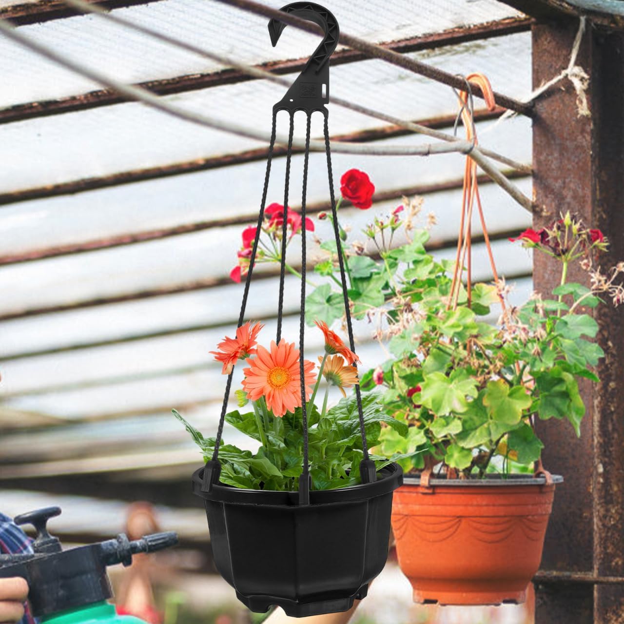 BESPORTBLE Plastic Hanging Basket Hooks: 5Pcs Plastic Chain Flower Pot Hangers, Hanging Flower Plant Pot Hanger for Planters Bird Feeders Lanterns Outdoor