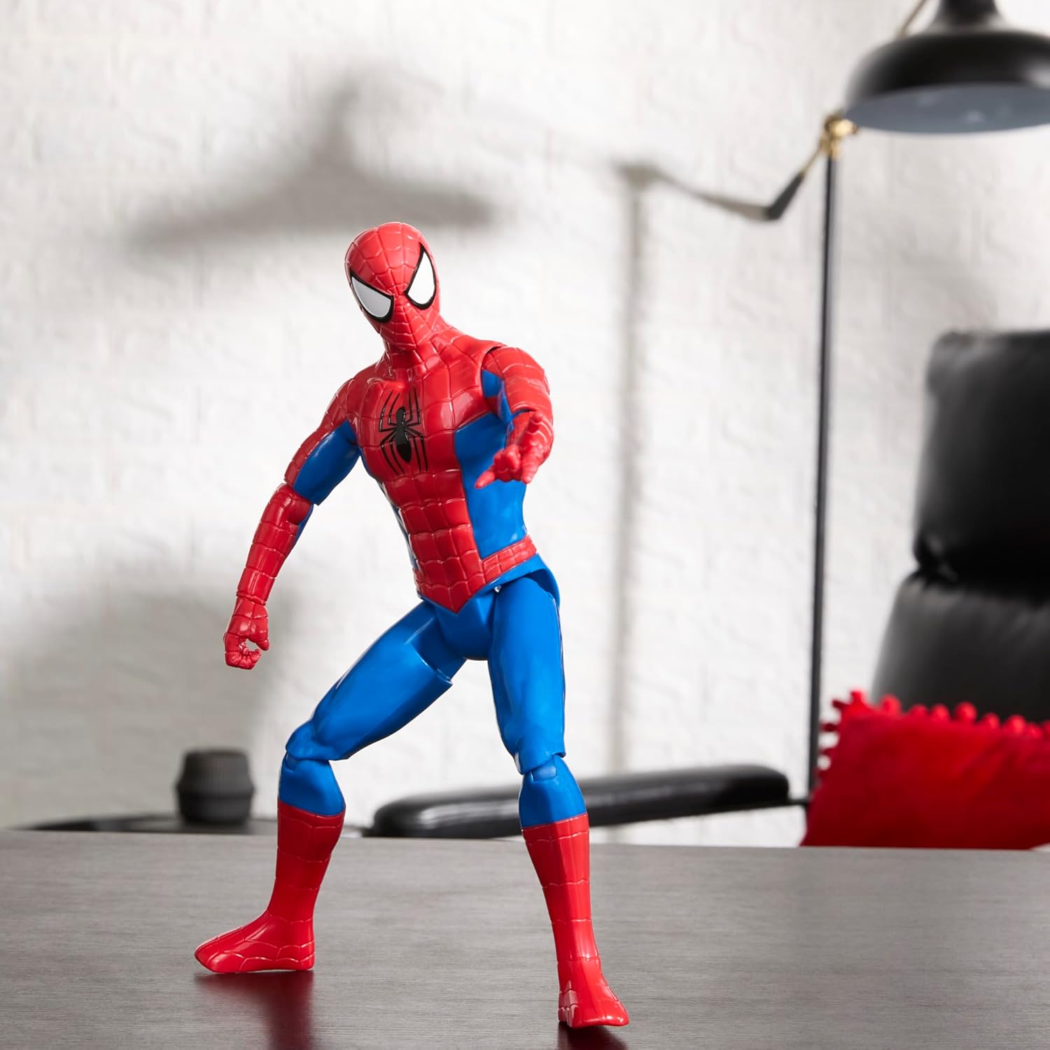 Marvel Spider-Man Titan Series Action Figure, 12-Inch (30 cm) Super He