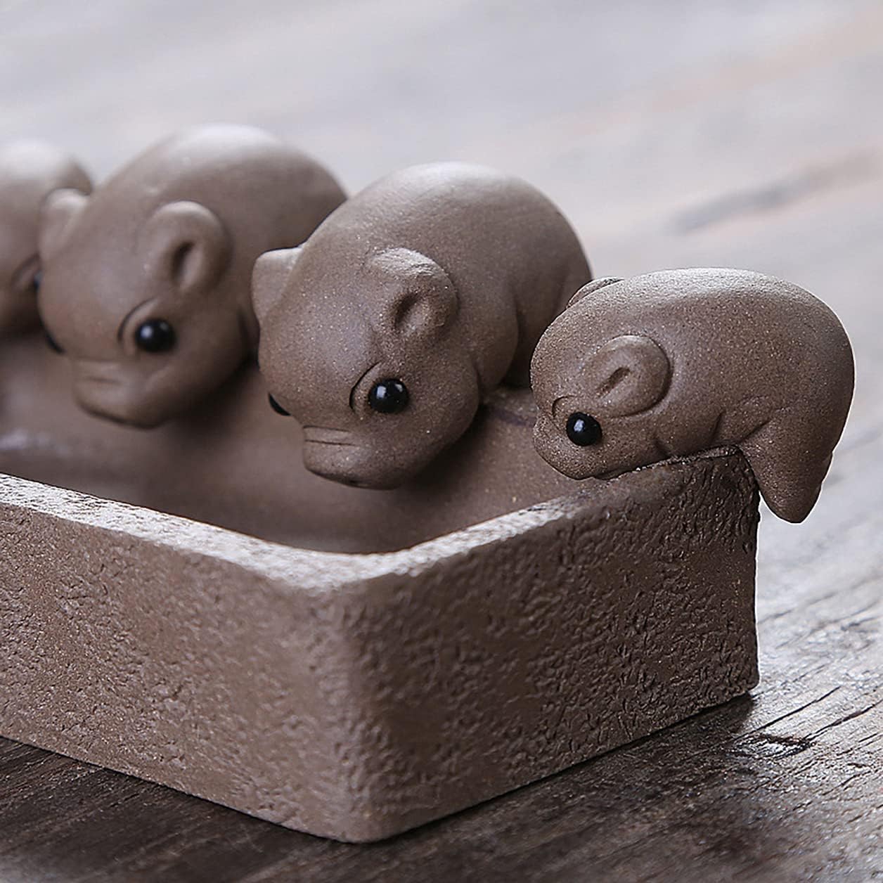 Yixing Zisha Tea Pet,Cute 4 Pig Statues Purple Clay Animal Figurine Planter Pot,Chinese Tea Tray Accessories Ornament