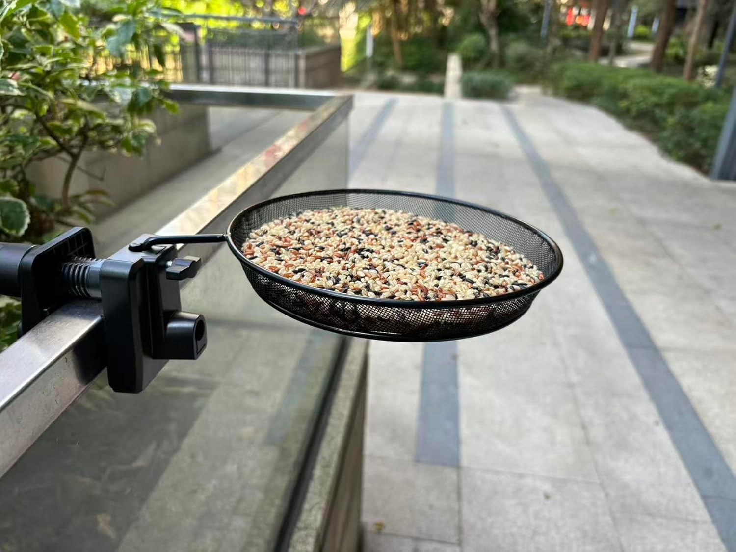 Railing/Fence/Pole Mount Bird Feeder 8" Metal Mesh Birdseed Tray for D