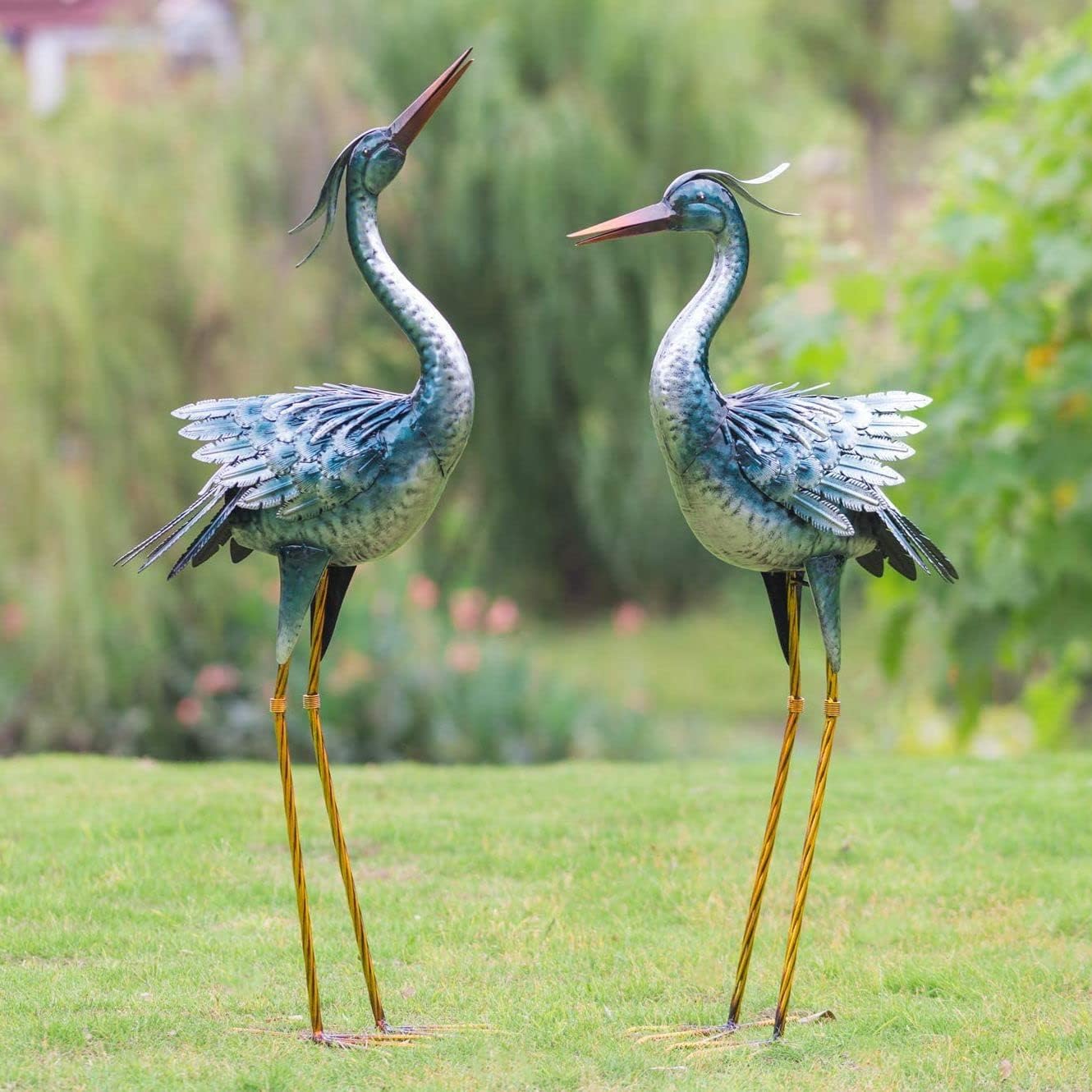chisheen Large Garden Crane Statues Outdoor Sculptures, Metal Yard Art Heron Decor Standing for Indoor Outdoor Decor, Bird Statues for Patio Lawn Porch Decorations, Set of 2