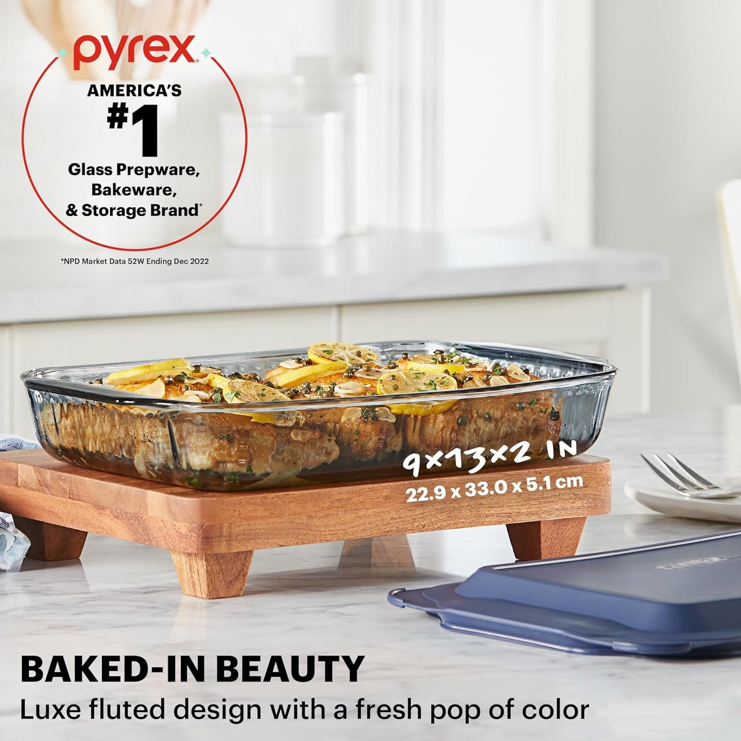 Pyrex Colors Tinted (9x13) Glass Baking Dish with BPA-Free Lid, Oblong