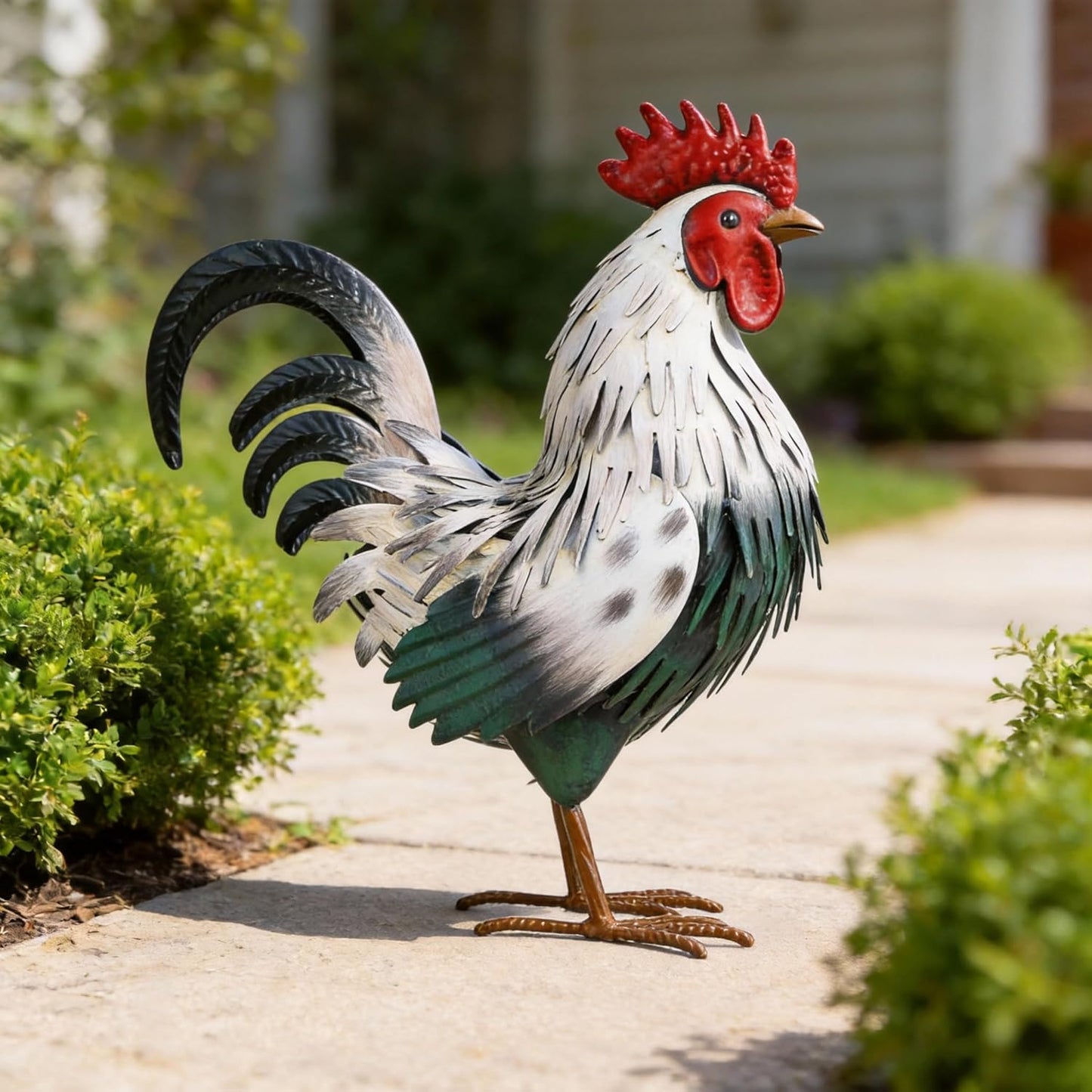 Rooster Garden Statue Sculpture Metal Chicken Yard Decor Outdoor Figurines Patio Backyard Decoration