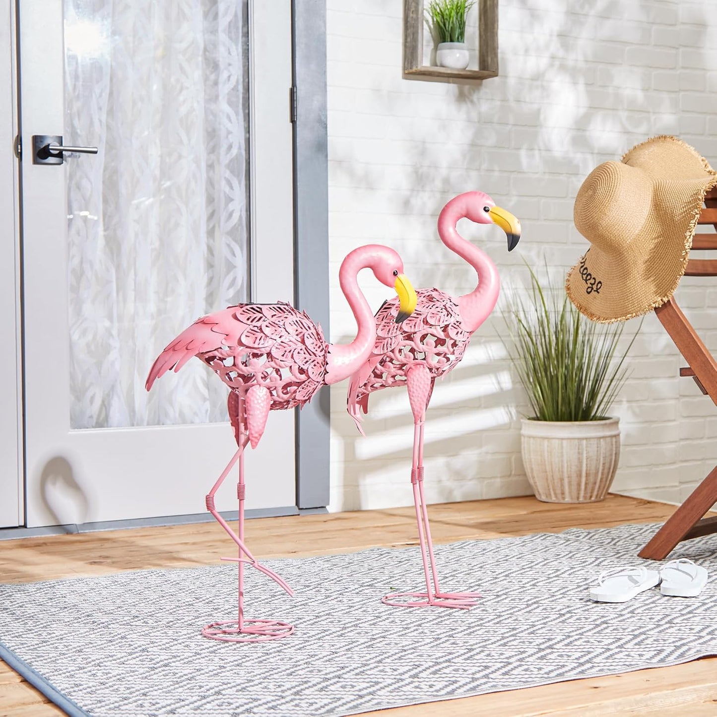 Zingz & Thingz Durable Iron Outdoor Décor Flamingo Solar Garden Stake, 12x6x32, Standing Tall