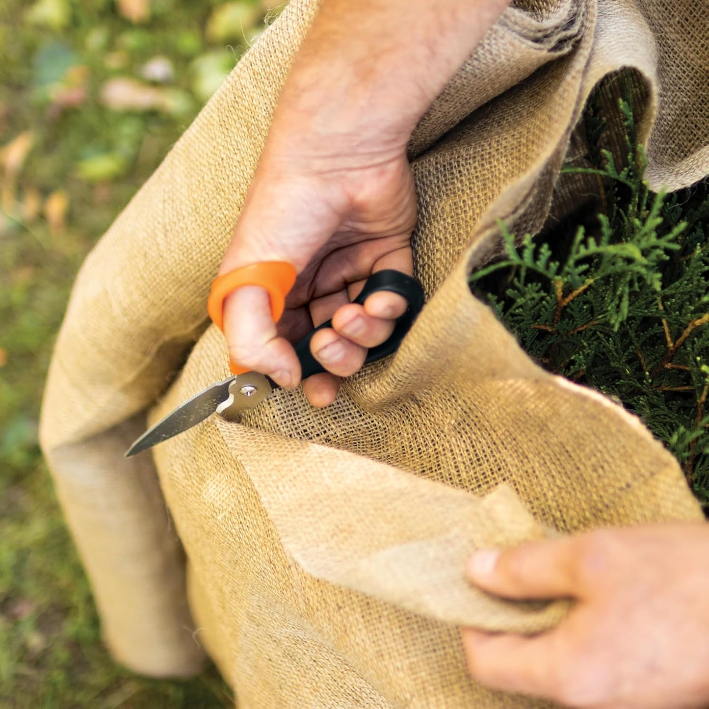 Fiskars Garden Scissors, 7-in-1 Garden Shears Multi-Tool with Sheath, 