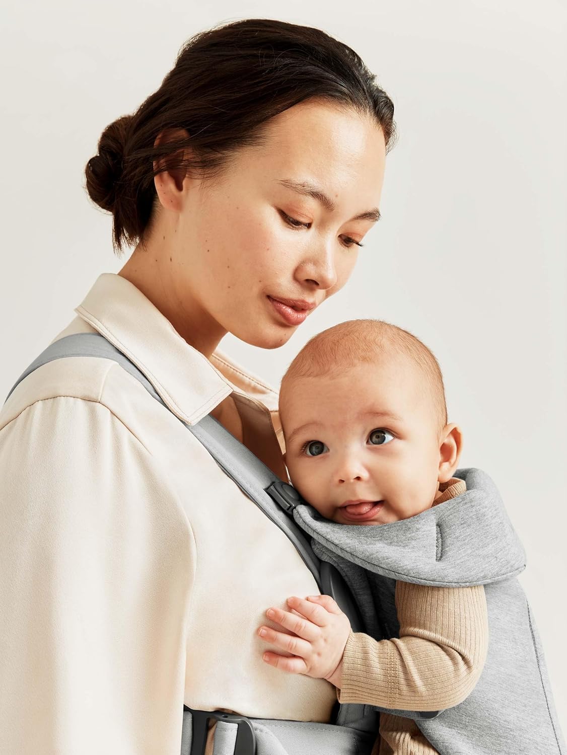BabyBjörn Baby Carrier Mini, Light Gray, 3D Jersey | Infant Carrier (7