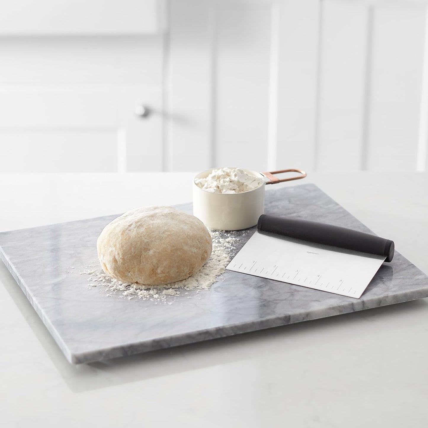 Amazon Basics Multi-Purpose Bench Scraper, Stainless Steel Dough Cutte