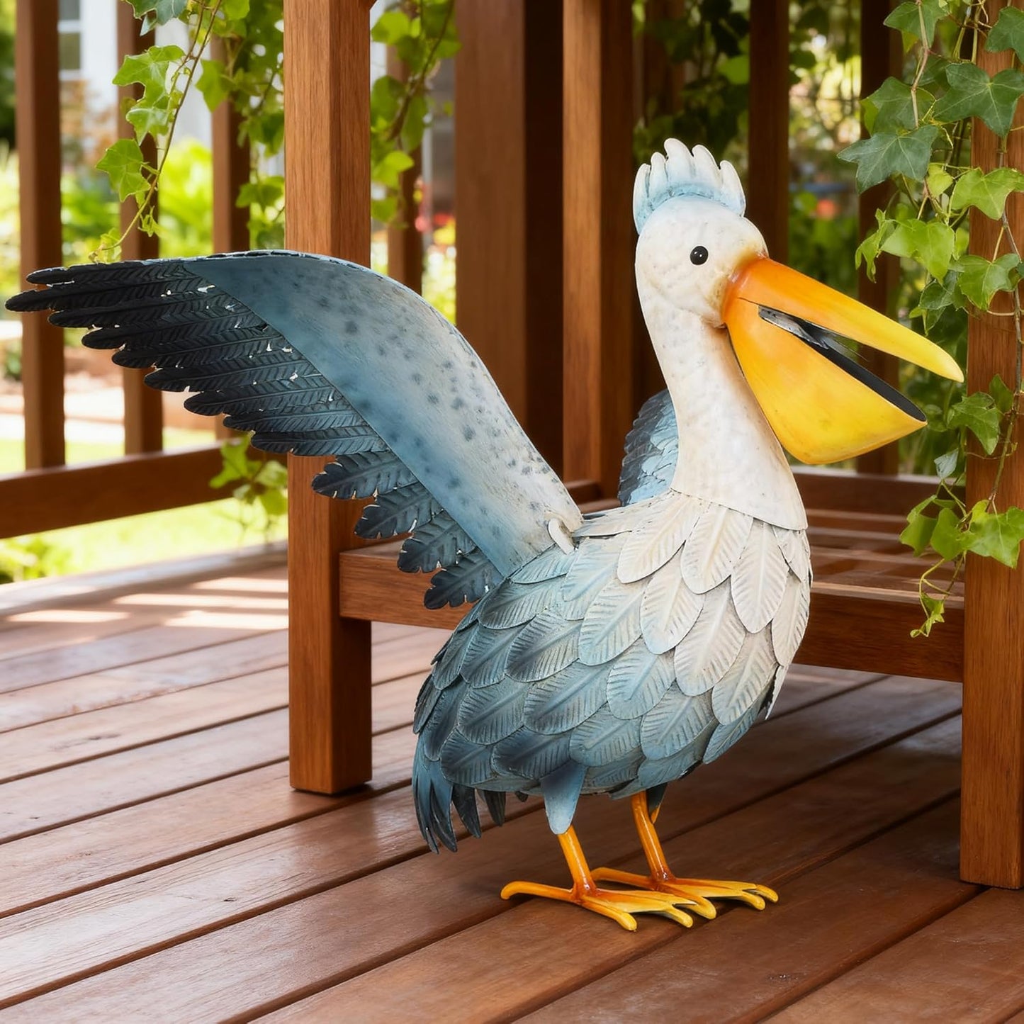 Metal Pelican Garden Statue Outdoor Decor, Metal Yard Art Decoration Coastal Bird Garden Decor Lawn Ornament for Porch Patio