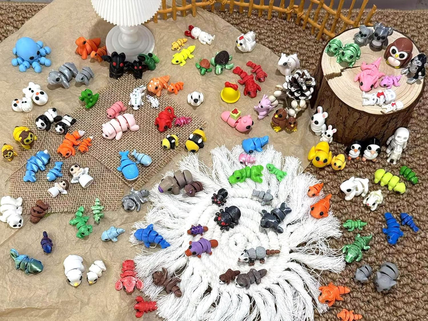 102 Pcs Mini Random 3D Printed Animal Figurines Set, Flexible Articulated Fidget Toys,Surprise 3D Printed Animals Cute Desk Decor, Party Favors, Classroom Rewards(Large & Small Sizes)