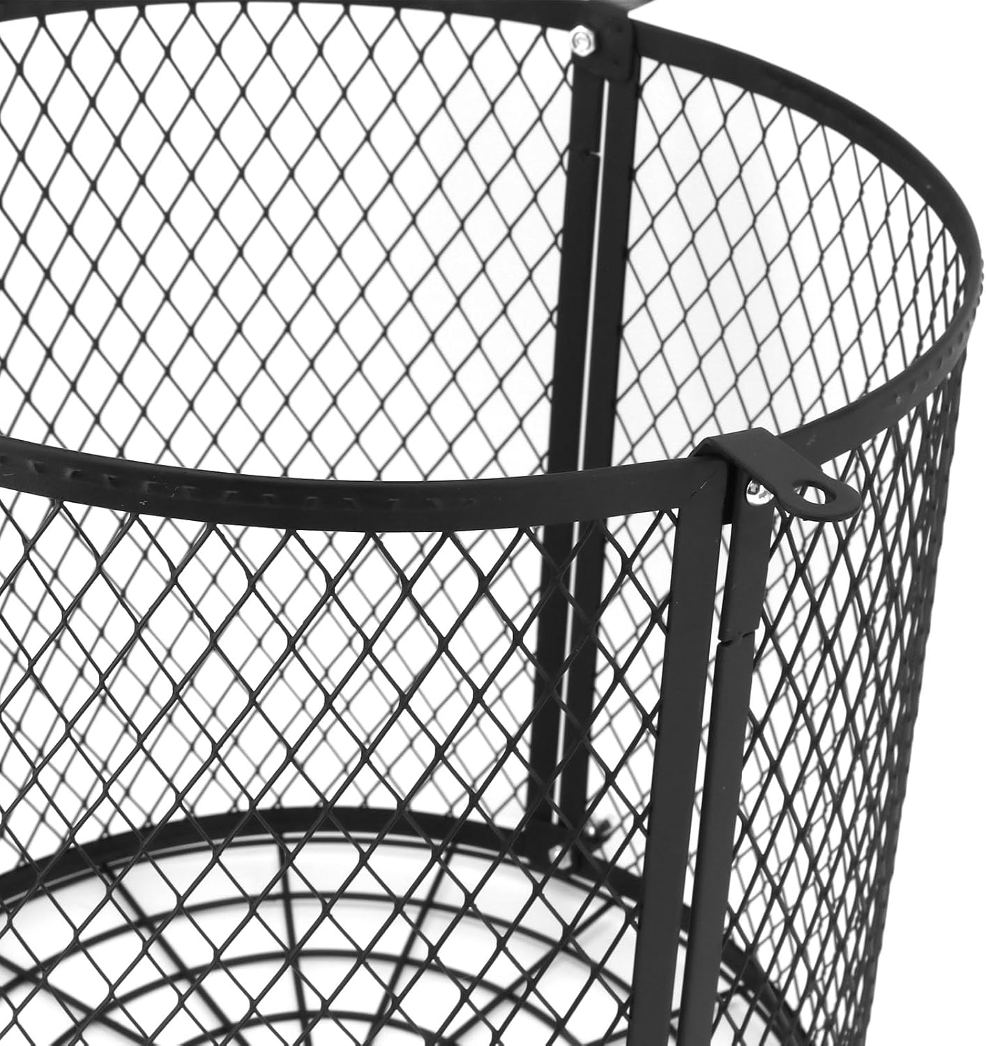 Varmint Feeder Cage Weatherproof Deer Feeder Protective Guards Cage for Outdoor Forest