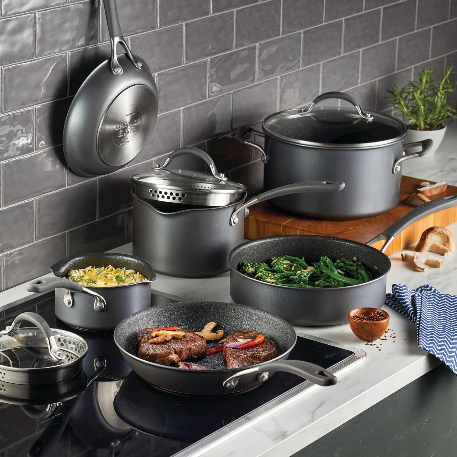 Circulon A1 Series with ScratchDefense Technology Nonstick Induction C