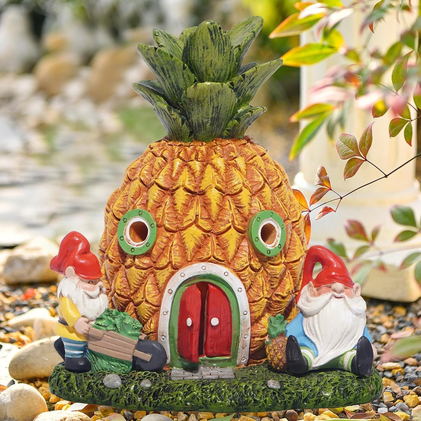 Hodao Outdoor Figurine Lights, Outdoor Statue with Solar Lights, Adorable Gnomes with Tropical Pineapple Design, Perfect for Decorating Lawns, Balconies, and Patios