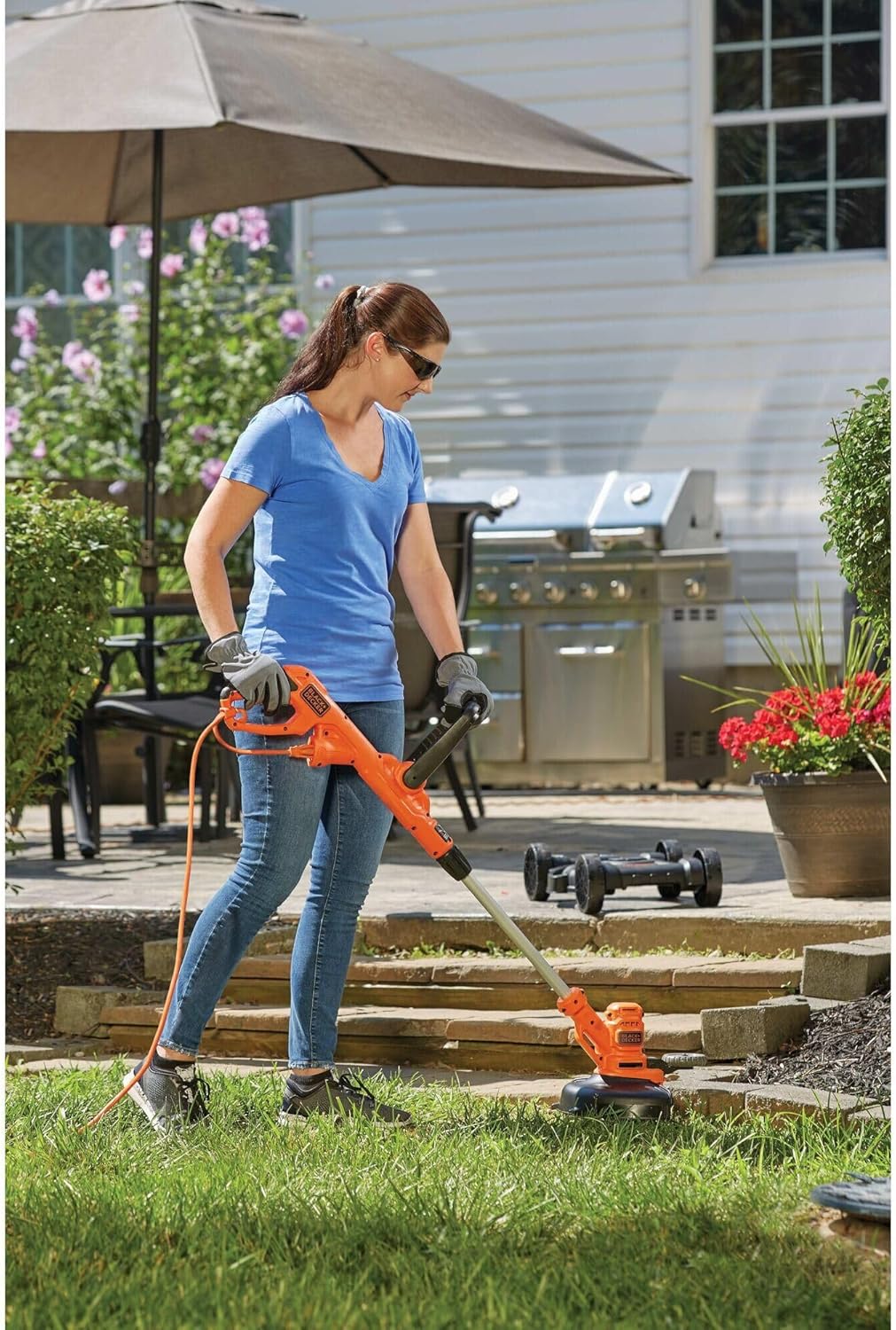 BLACK+DECKER Electric Lawn Mower, Weed Eater and Edger 3-in-1 Combo, Corded 12-Inch 6.5 Amp Electric Weed Wacker and Compact Push Mower (BESTA512CM)