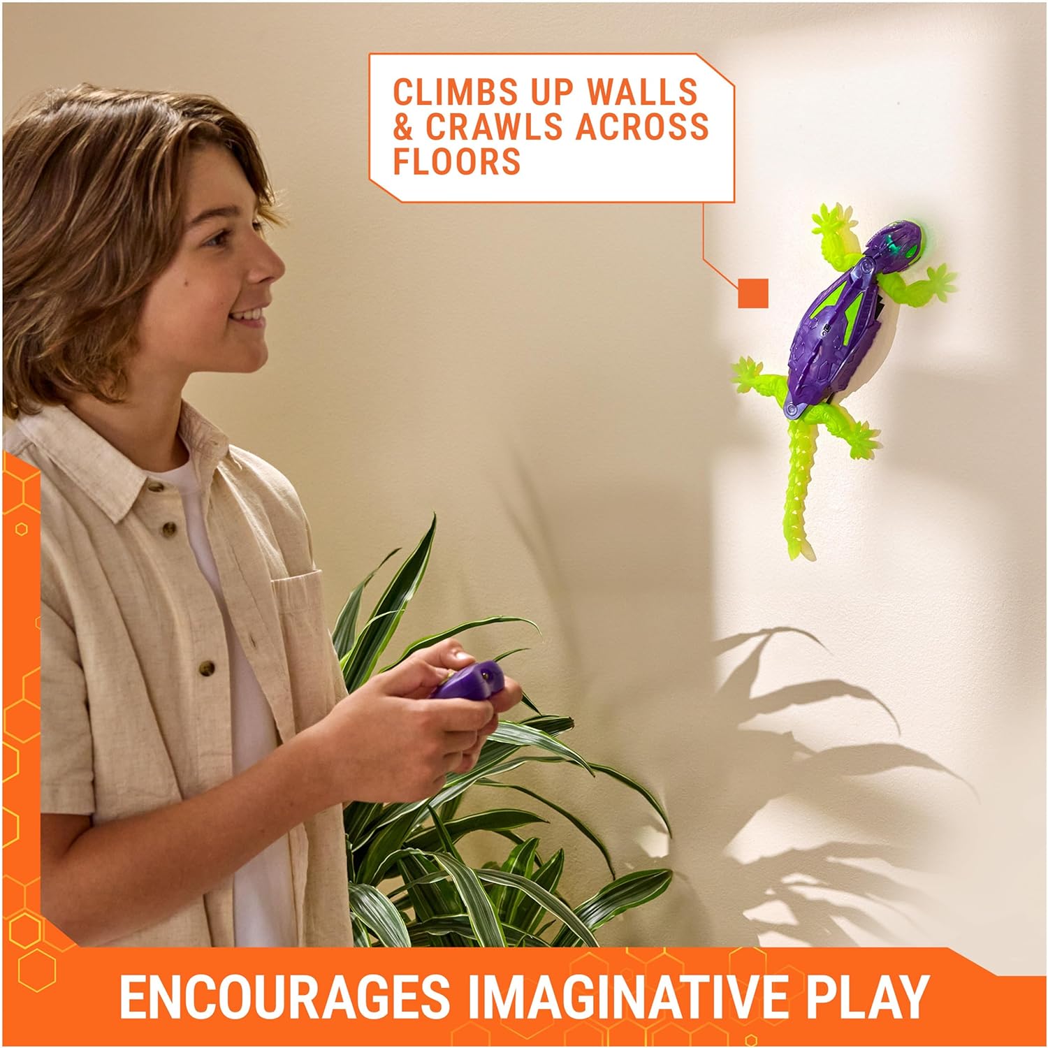 HEX Bots Glow-in-The-Dark Gecko with Official Wall Climber Technology,