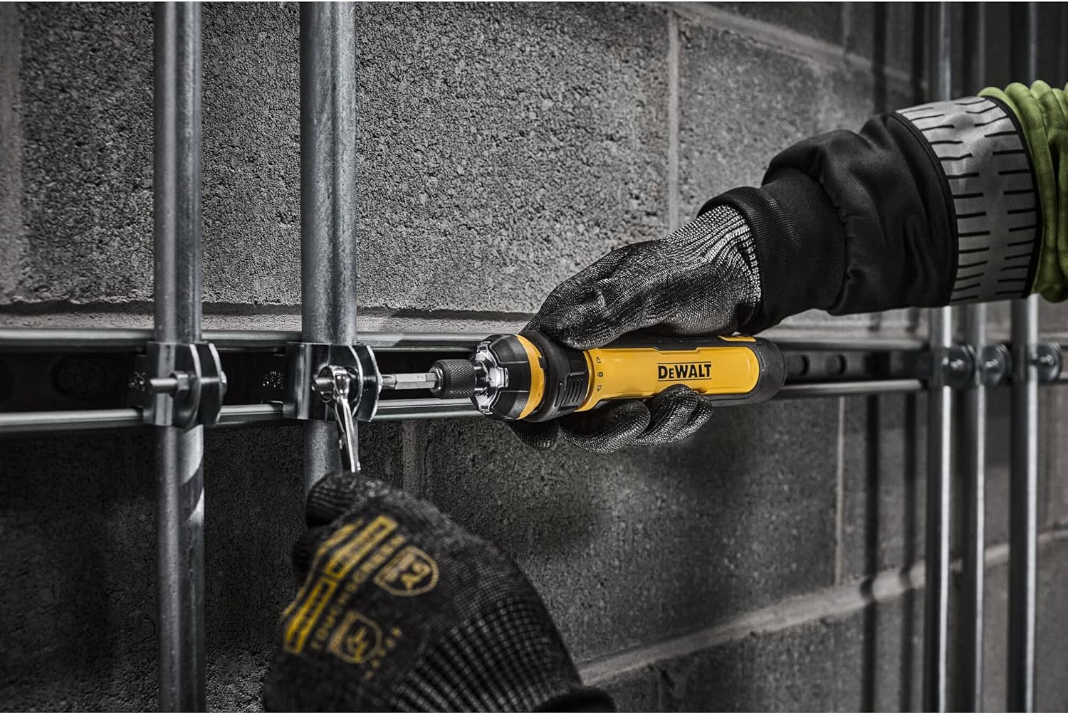 DEWALT Cordless Screwdriver, 4V USB Rechargeable Electric Screwdriver 