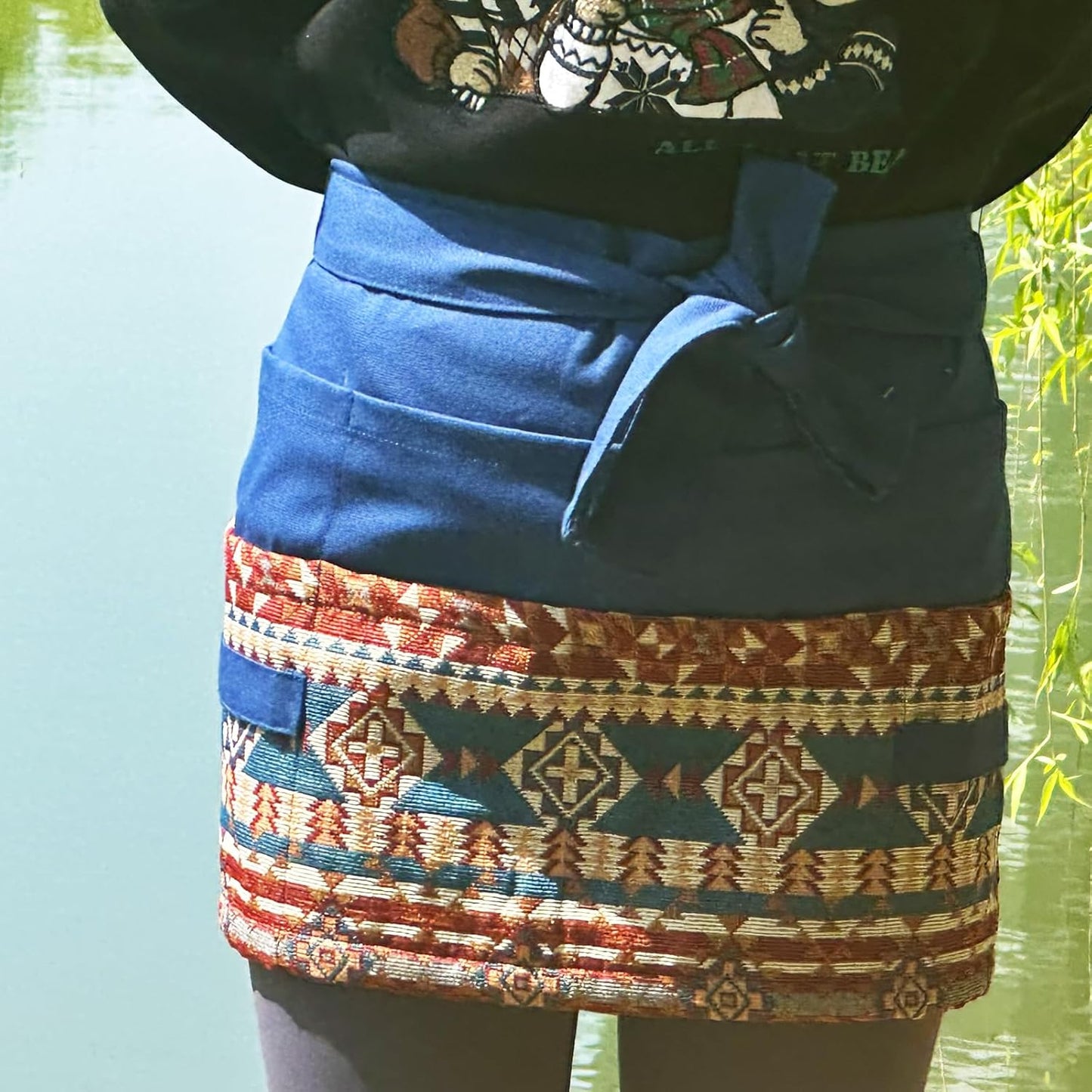 Garden Apron for Woman with 8 Pockets, Blue Rhomb