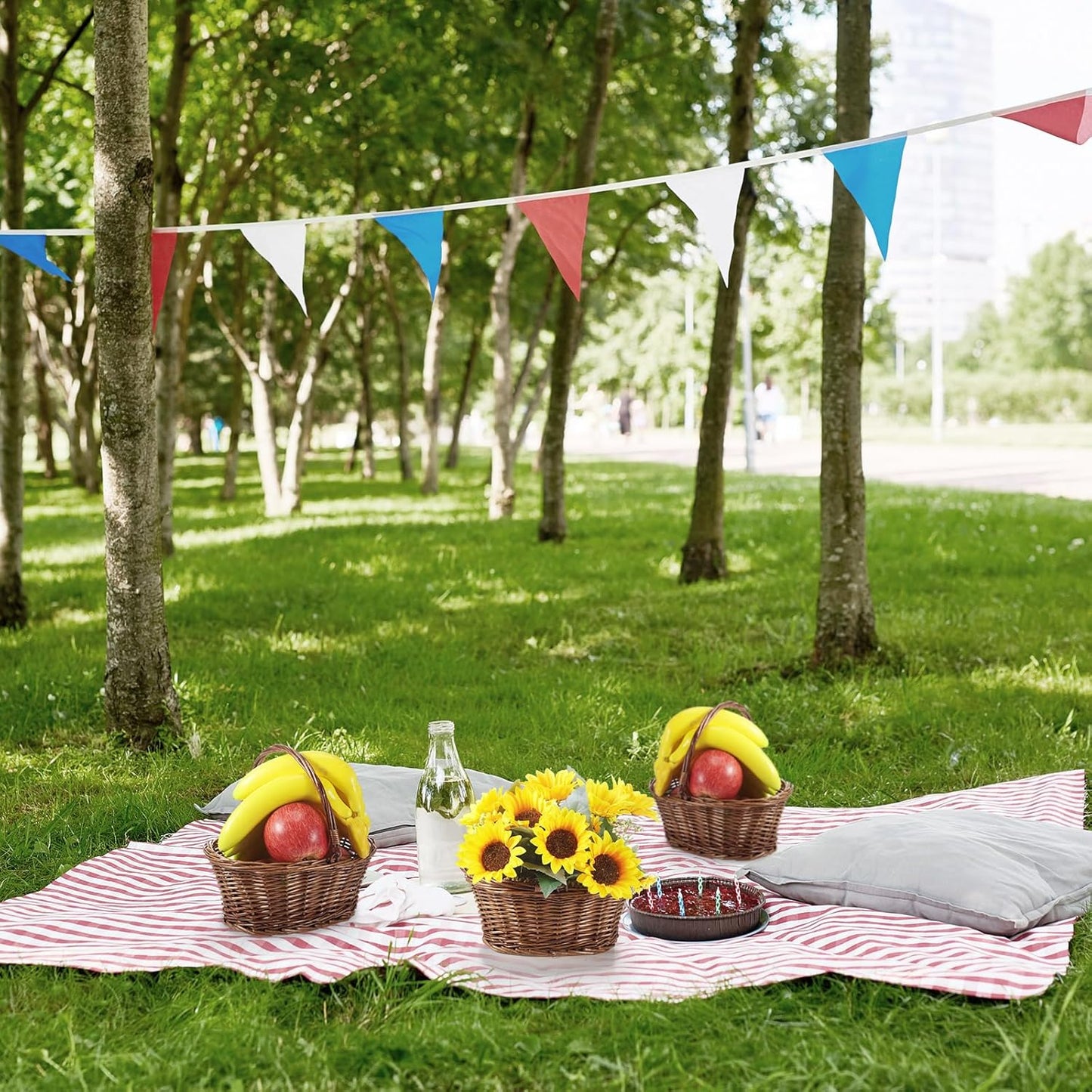Barydat 6 Pcs Small Wicker Picnic Basket with Handle Flower Girl Baskets Oval Willow Woven Braided Gift Basket for Easter Weddings Baby Shower Home Garden Decor (Brown,9" x 7" x 4")