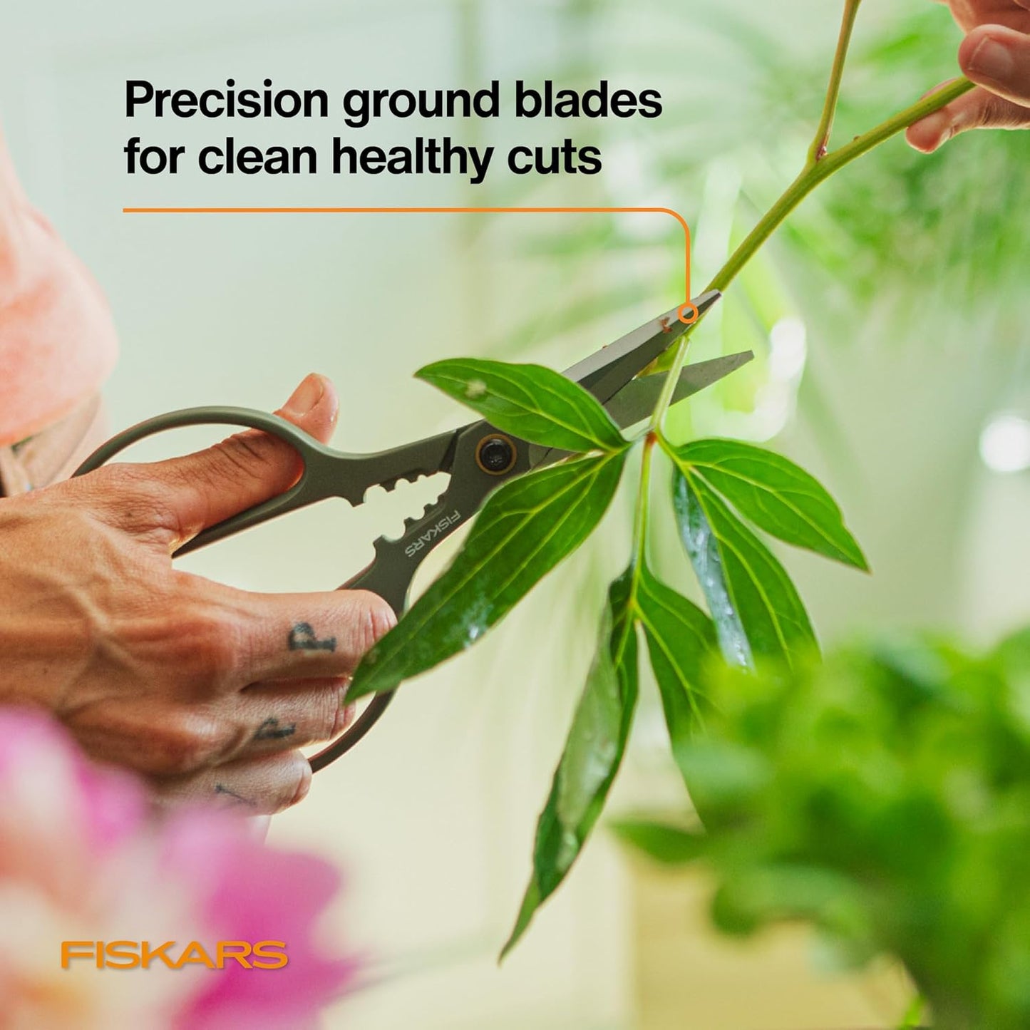 Fiskars Shaper Plant Shears, Precision Indoor Gardening Snips with Sto