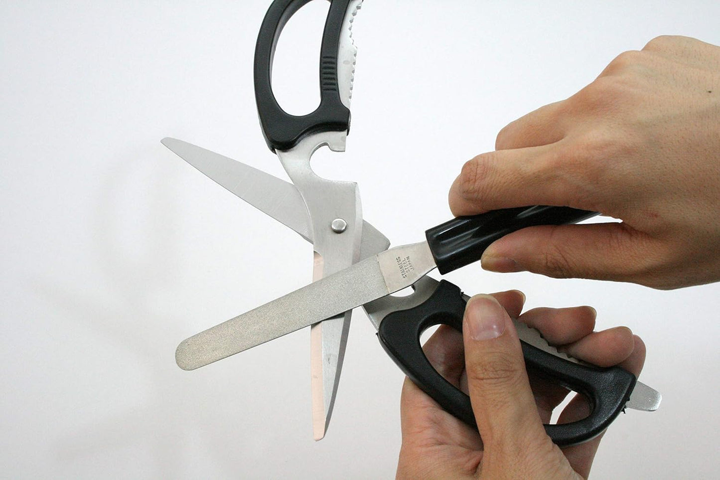 Scissor Sharpener, Blade Sharpener for Garden Tools, Knife Sharpener for All Types of Knives, Diamond Knife sharpener, Seki Japan