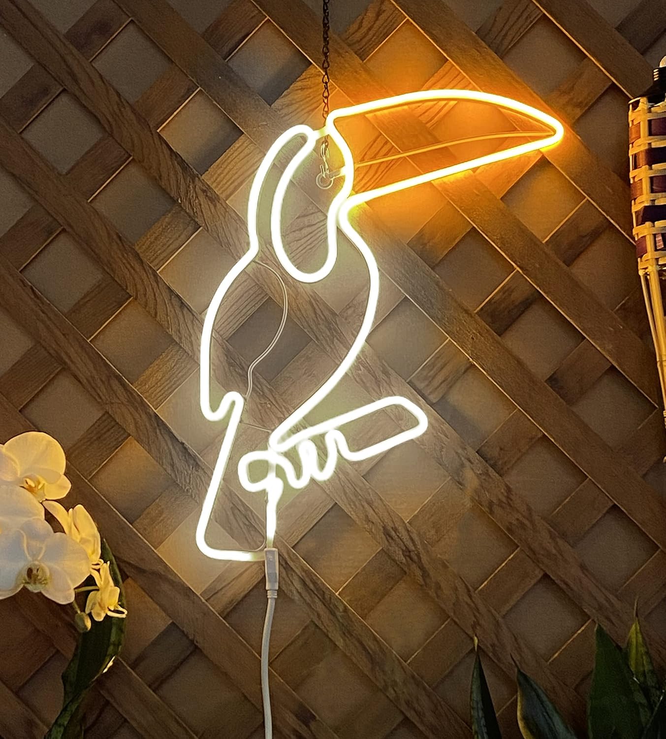 TROPICAL TOUCAN 20" X 18" NEON LED ROPE LIGHT PARTY AND GARDEN DÉCOR