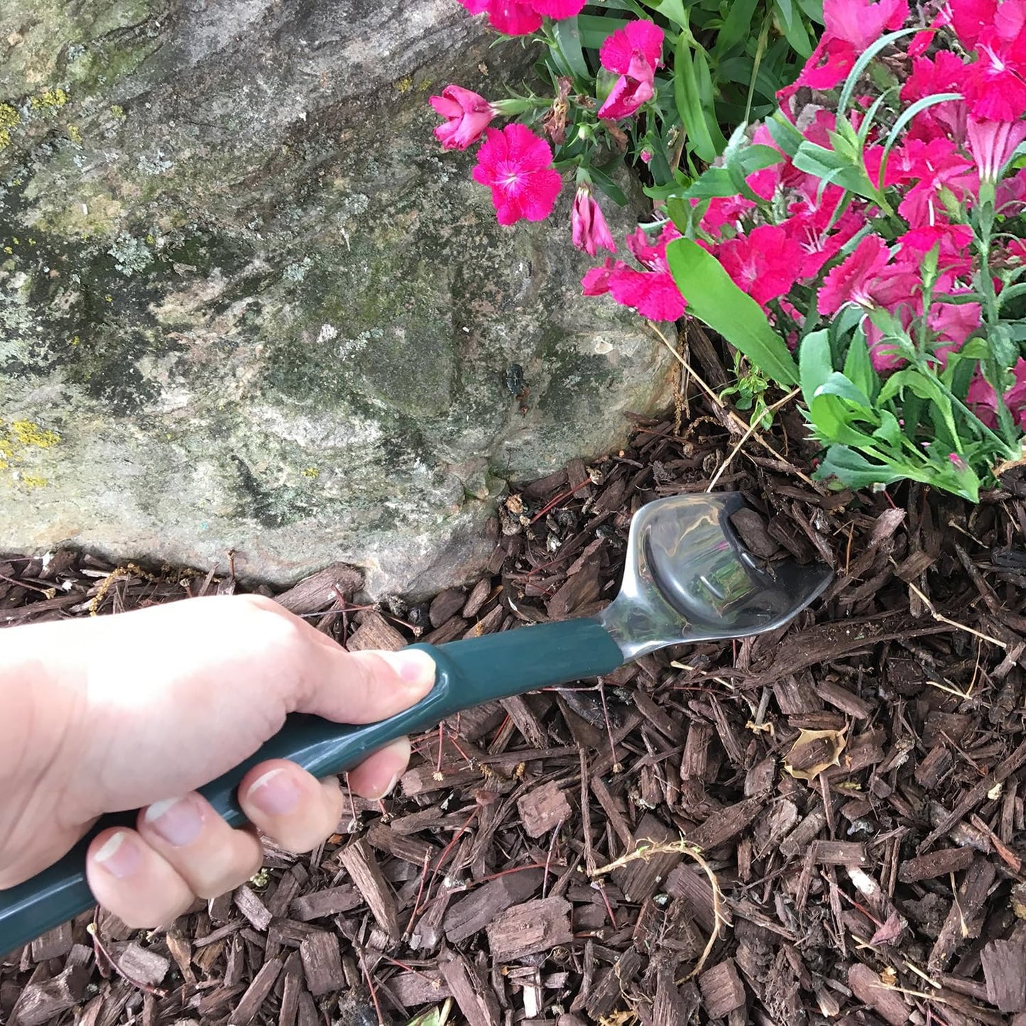 Trake, Trowel and Rake Garden Hand Tool Combo, Lightweight & Durable Garden Tool with Comfortable Grip for Planting & Cultivating