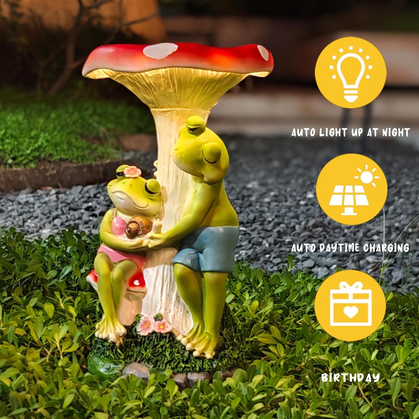 Solar Powered Frog Garden Statue, Outdoor Resin Frog Sculpture with LED Light, Waterproof Animal Decor for Lawn, Yard, Patio, Garden Accent for Night Lighting, Unique Gift for Nature Lovers